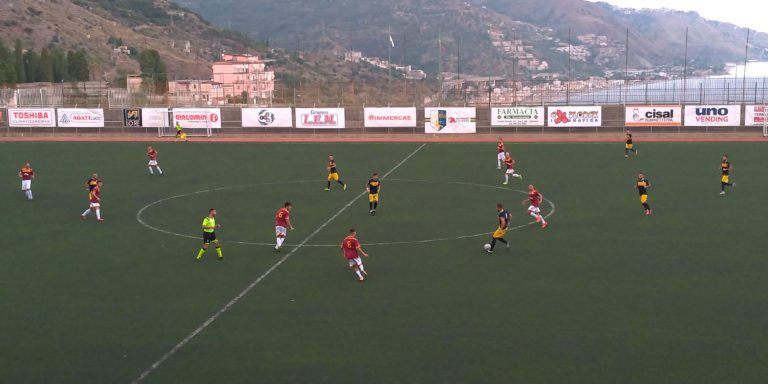 Il Giarre accede agli Ottavi. 2-2 contro la Jonica sul neutro di Taormina