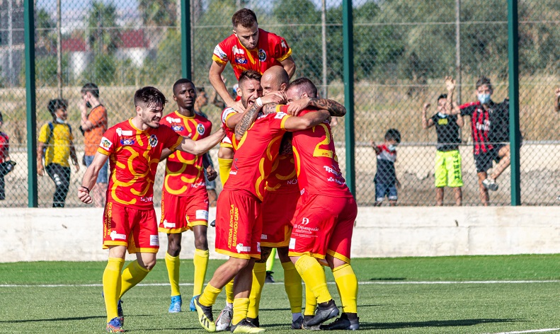 Mazzarrone Calcio 21-22 al debutto