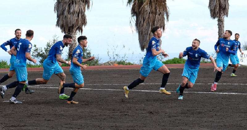 Città di Taormina 21-22 contro acicatena- Peppe Amante il gol dell'1-2