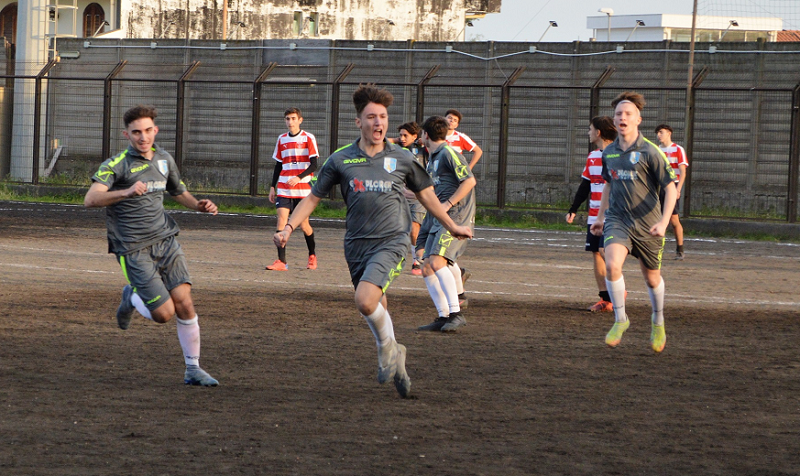 Città di Taormina 21-22 . allievi Regionali L'esultanza di Valentino Santoro