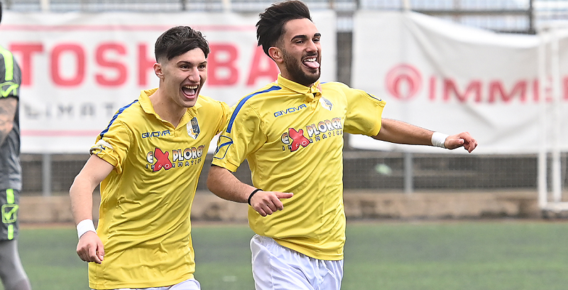 Città di Taormina 21-22 Santa Croce - L'esultanza di Strano e Nicolosi