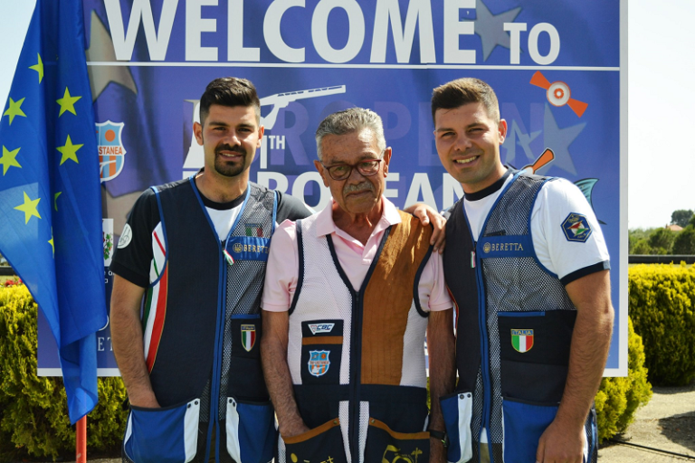 Tav Castanea 22-34 Antonio e Mino Passalaqua con il__ padre Giovanni presidente