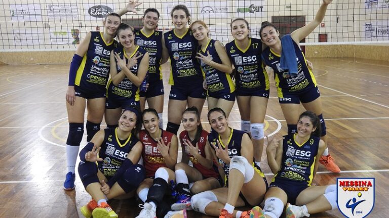 Le ragazze del Messina Volley a fine partita