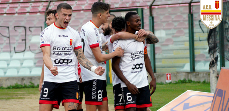 Acr messina 22-23 esultanza contro V. francavilla