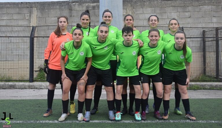 La squadra della JSL WOMEN