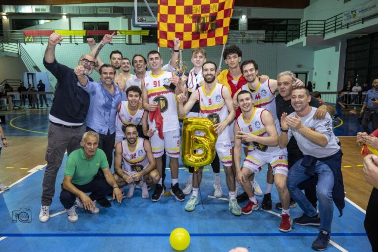 BAsket School Festeggia la B (Foto G. Mazzullo)