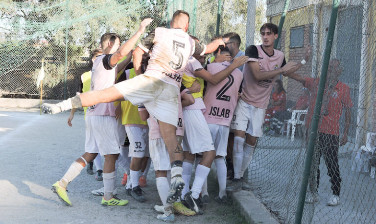 Real Rocchenere 23-24 esultanza vs Santa Teresa_edited