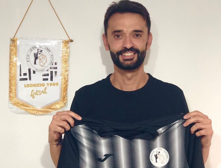 Francesco_Palazzo_AllenatoreLeonzio1909Futsal_