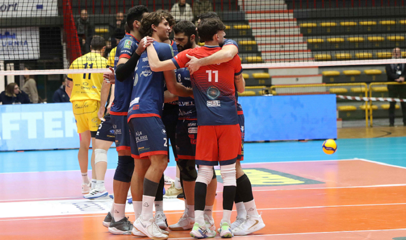 Saturnia__ Acicastello-Omifer Palm