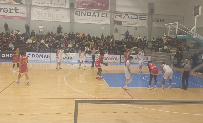 Virtus Matera-Basket School Messina - Libero di Yeyap
