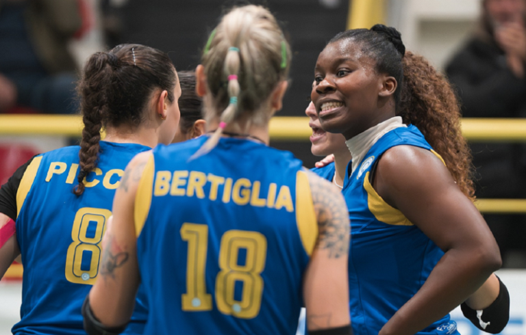 Amando Volley 24-25
