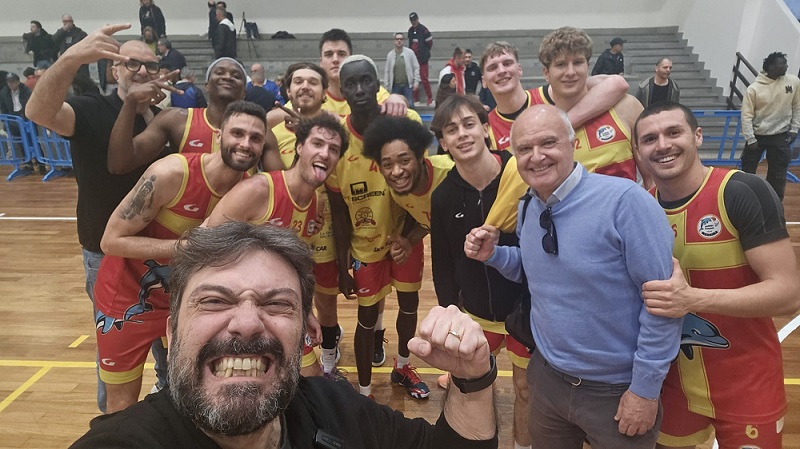 Dinamo Brindisi-Basket School Messina - Il selfie di fine partita