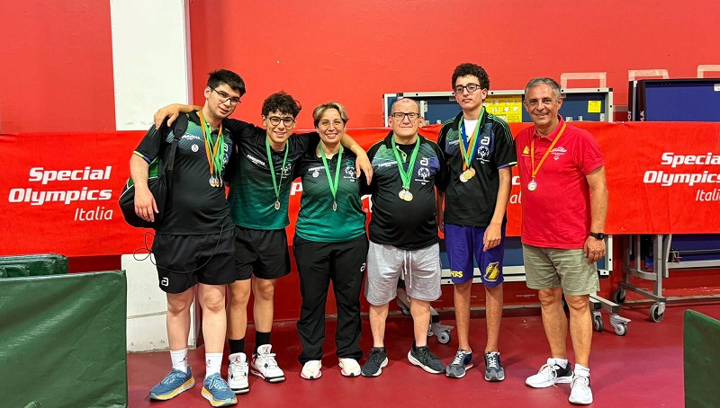 gli atleti della pongistica messina