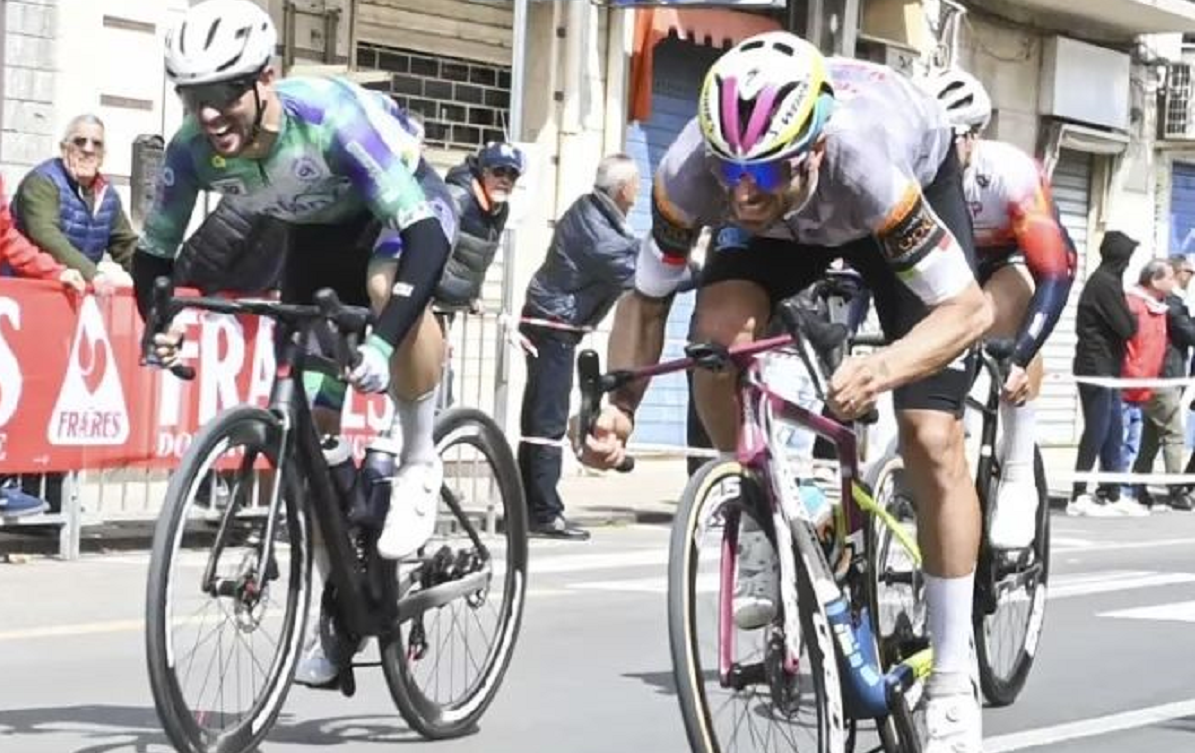 Ciclismo Spampinato in volata a Cassibile