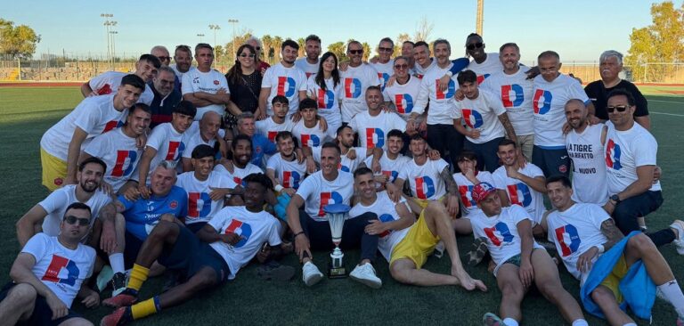 Avola Calcio 225-26 - esultanza promozione