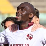 Acireale Fc - l'esultanza di Mokulu